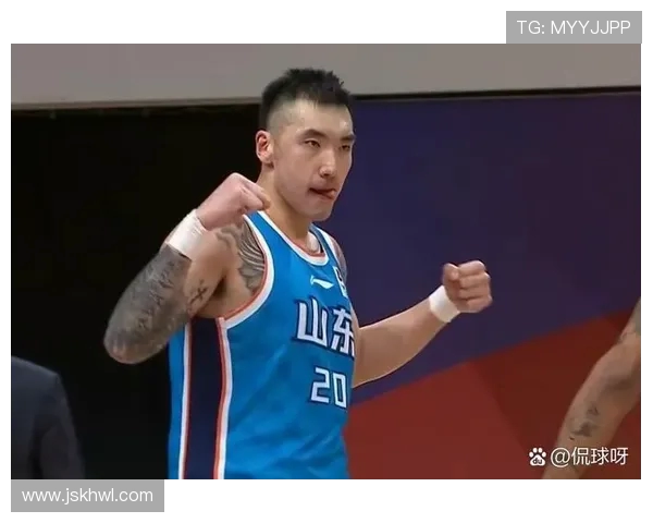 波斯特表现出色八投四中贡献十分三篮板四助攻三分球命中率高达五成